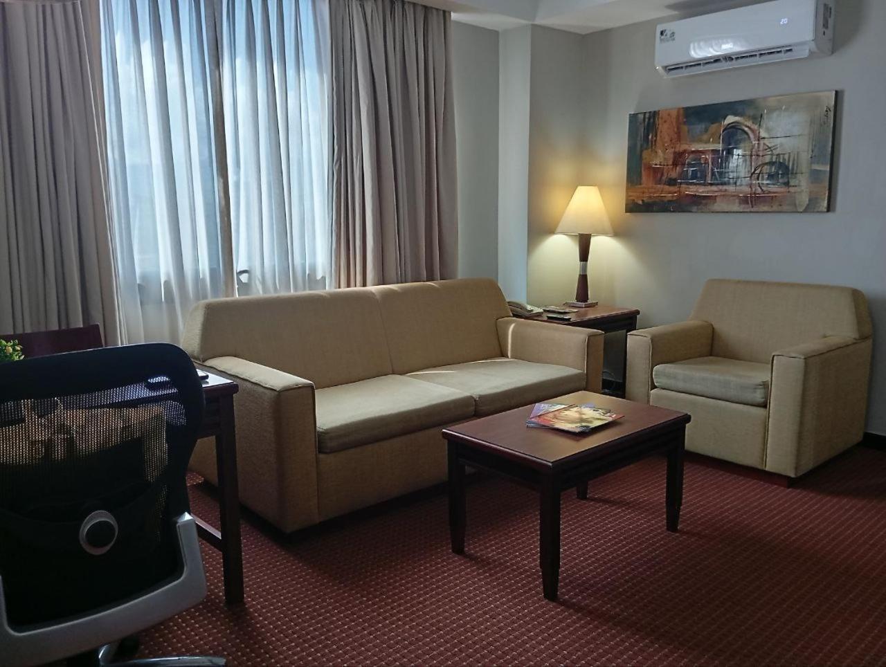Executive Suites Valencia Eksteriør bilde